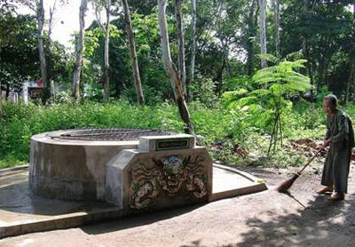 Giếng Hàm Long xưa tương truyền còn gọi là giếng cấm vì chỉ để lấy nước phục vụ sinh hoạt cho Vua (ảnh internet).