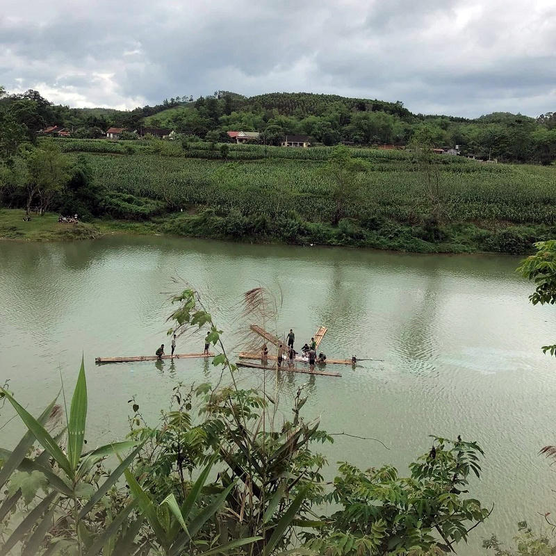 Tim-thay-thi-the-mot-giam-doc-trong-chiec-Lexus-chim-duoi-song-Ky-Cung-anh-1-1683818787-545-width1536height2048.