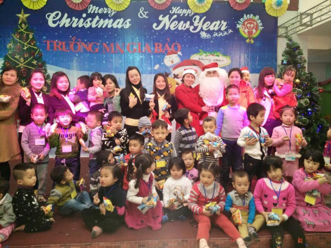 Trường Mầm non Gia Bảo tổ chức ngày lễ Giáng sinh các bé