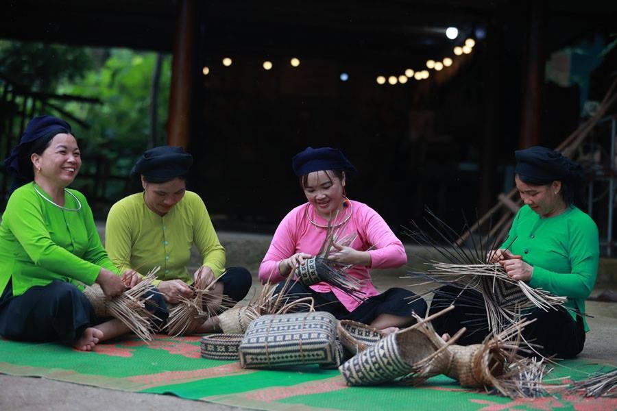 Nghề đan lát của người Tày tại tỉnh Lào Cai được công nhận là Di sản văn hóa phi vật thể quốc gia. Ảnh: Báo Lào Cai