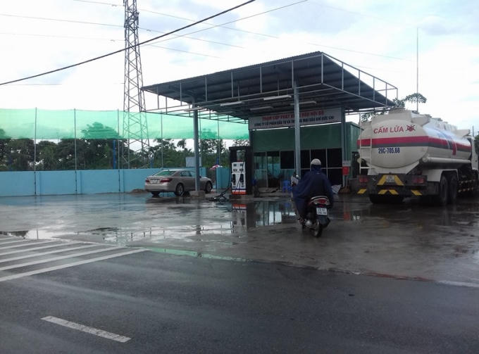 Cây xăng không phép nằm hoàn toàn trong hành lang lưới điện cao thế và không đảm bảo về an toàn cháy nổ.