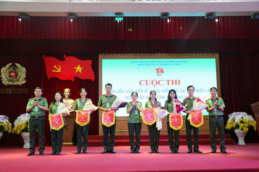 3EE15C73-FDE2-4E95-99A8-545E51127D8B.