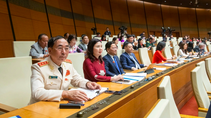 Các đại biểu Quốc hội tại kỳ họp thứ 9 Quốc hội khóa XV.