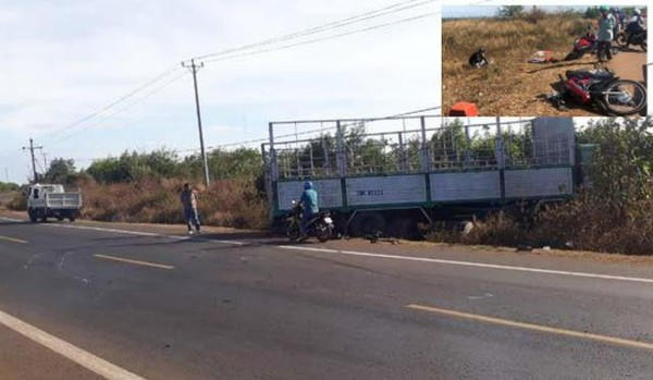 Hiện trường xe tải gãy trục quay ngang đường tông xe máy khiến 3 chị em tử vong. Ảnh: Dân trí.