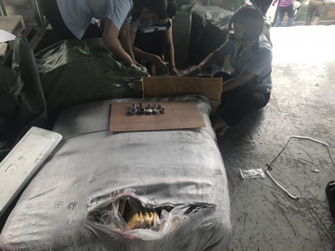 Nhiều hàng giả là quần áo, đồng hồ.