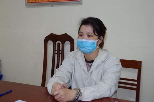 Giả giọng đàn ông, tán tỉnh cô gái