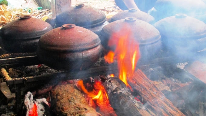 Để đảm bảo chất lượng cá kho phải đun từ 12 đến 15 tiếng.