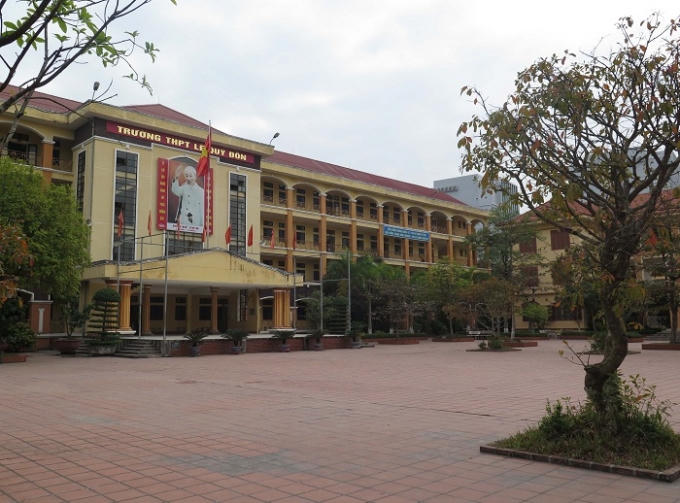 Trường THPT Lê Quý Đôn (TP Thái Bình), nơi Hồ Văn Huy theo học, tại lớp 12A14.