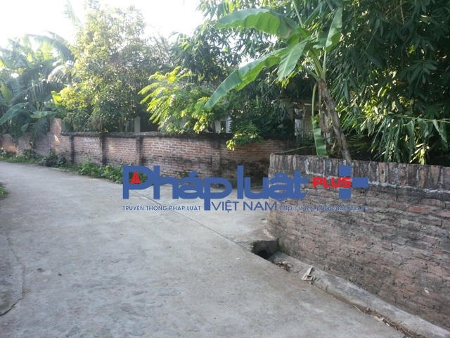 Ngõ dẫn vào nhà nạn nhân