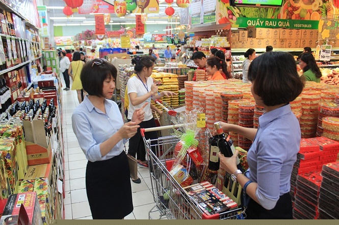 Ngày đầu nghỉ lễ 2/9: Siêu thị đông ngẹt, thực phẩm nhảy giá - ảnh 12