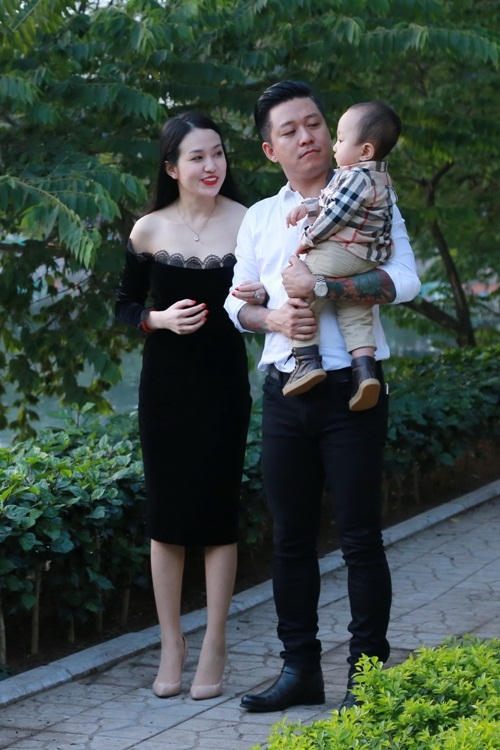Gia đình nhỏ hạnh phúc của Tuấn Hưng.