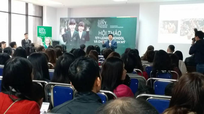 Mặc dù chưa được cấp phép. Tuy nhiên Trường IVY League vẫn quảng cáo tuyển sinh rầm rộ.