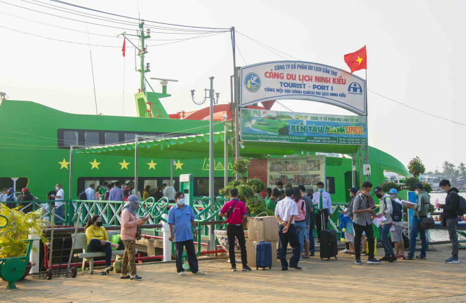 z3329416390364_59700259e26cce4b92af388043f73765