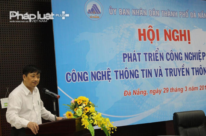 Phó chủ tịch UBND TP Đà Nẵng Đặng Việt Dũng phát biểu.