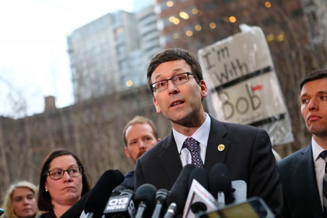 Yoonrg chưởng lý bang Washington Bob Ferguson. (Ảnh: Getty)