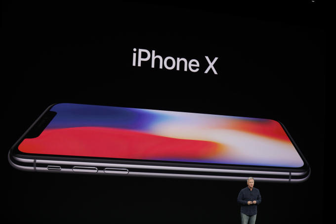 Ngắm nh&igrave;n si&ecirc;u phẩm c&ocirc;ng nghệ iPhone X vừa được tr&igrave;nh l&agrave;ng