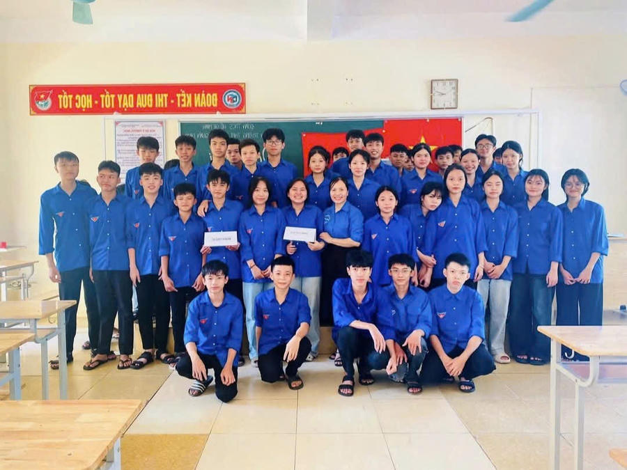 Hành trình không có trong giáo án của các thế hệ giáo viên trường THPT Nguyễn Quán Nho sẽ in đậm trong tâm trí của các thế hệ học trò