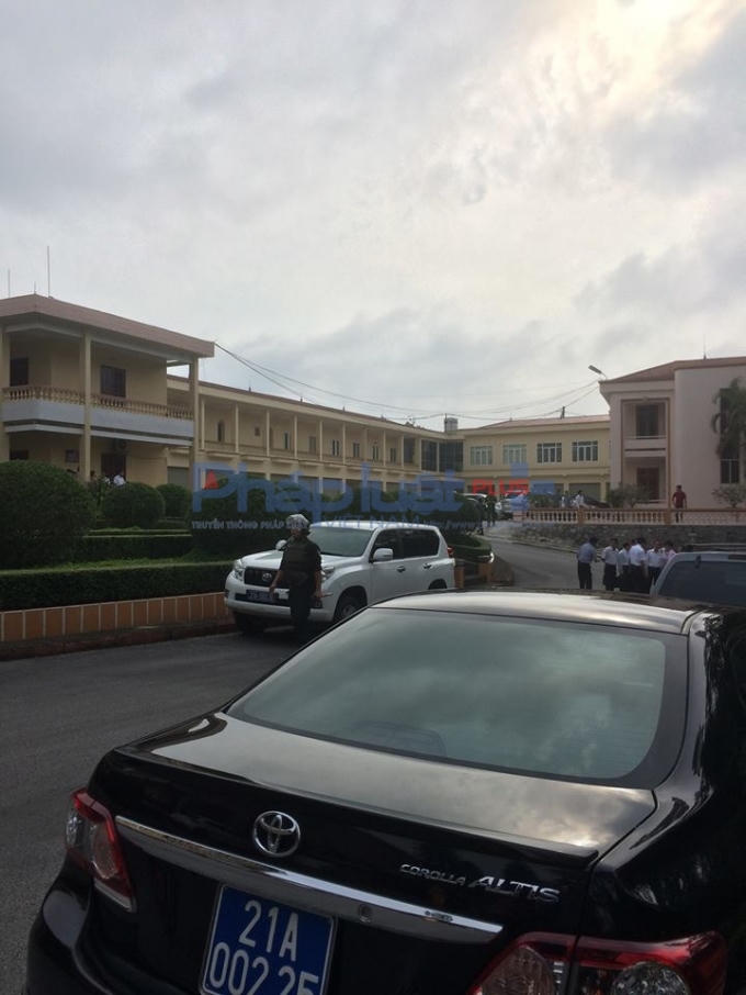 Khuôn viên trụ sở Tỉnh ủy tỉnh Yên Bái. Ảnh T.H