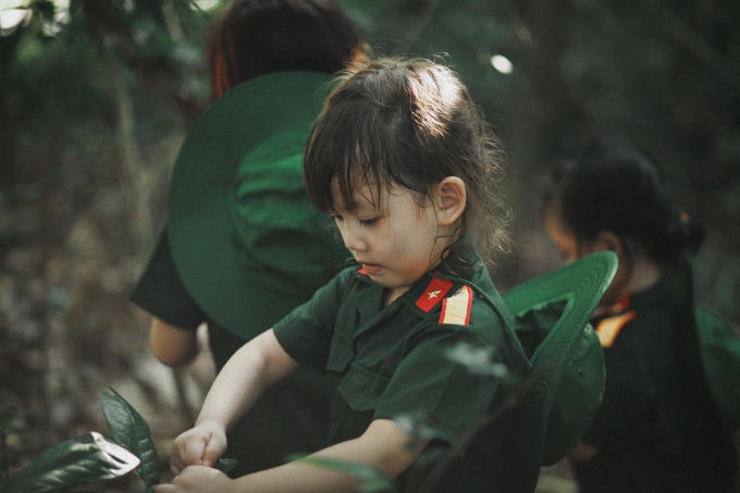 X&uacute;c động bộ ảnh tưởng niệm
