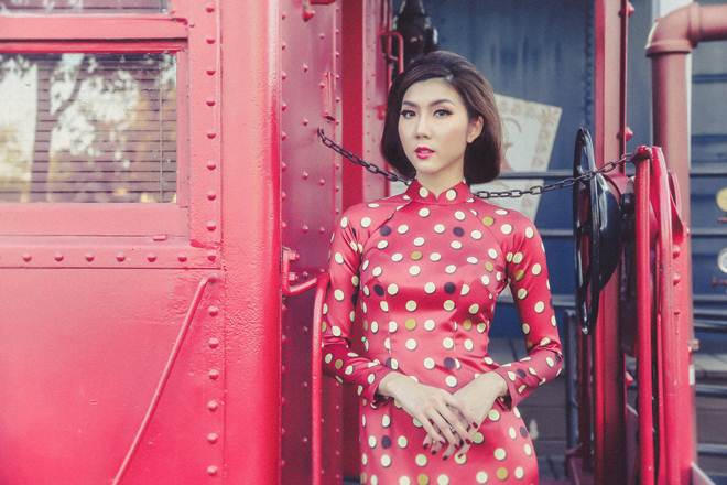 Ngọc Quy&ecirc;n đẹp mặn m&agrave; từ khi l&agrave;m mẹ đơn th&acirc;n