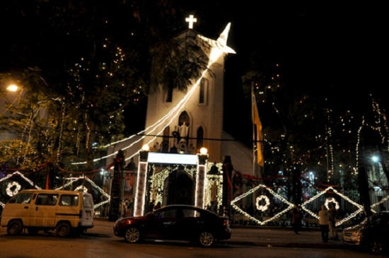 Nhà thờ Hàm Long khoác thêm tấm áo mới. Ảnh: Internet