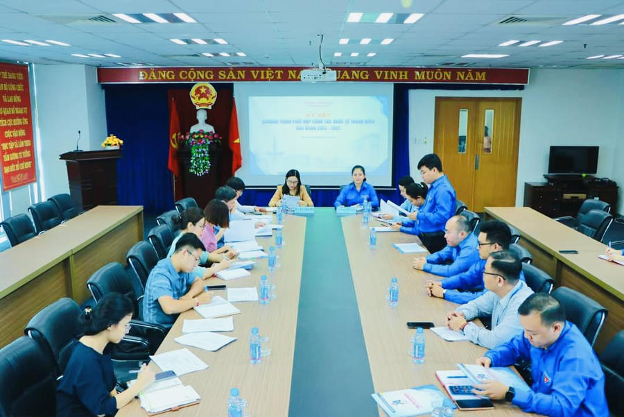 Buổi làm việc giữa Tỉnh đoàn và Sở Ngoại vụ Bình Dương