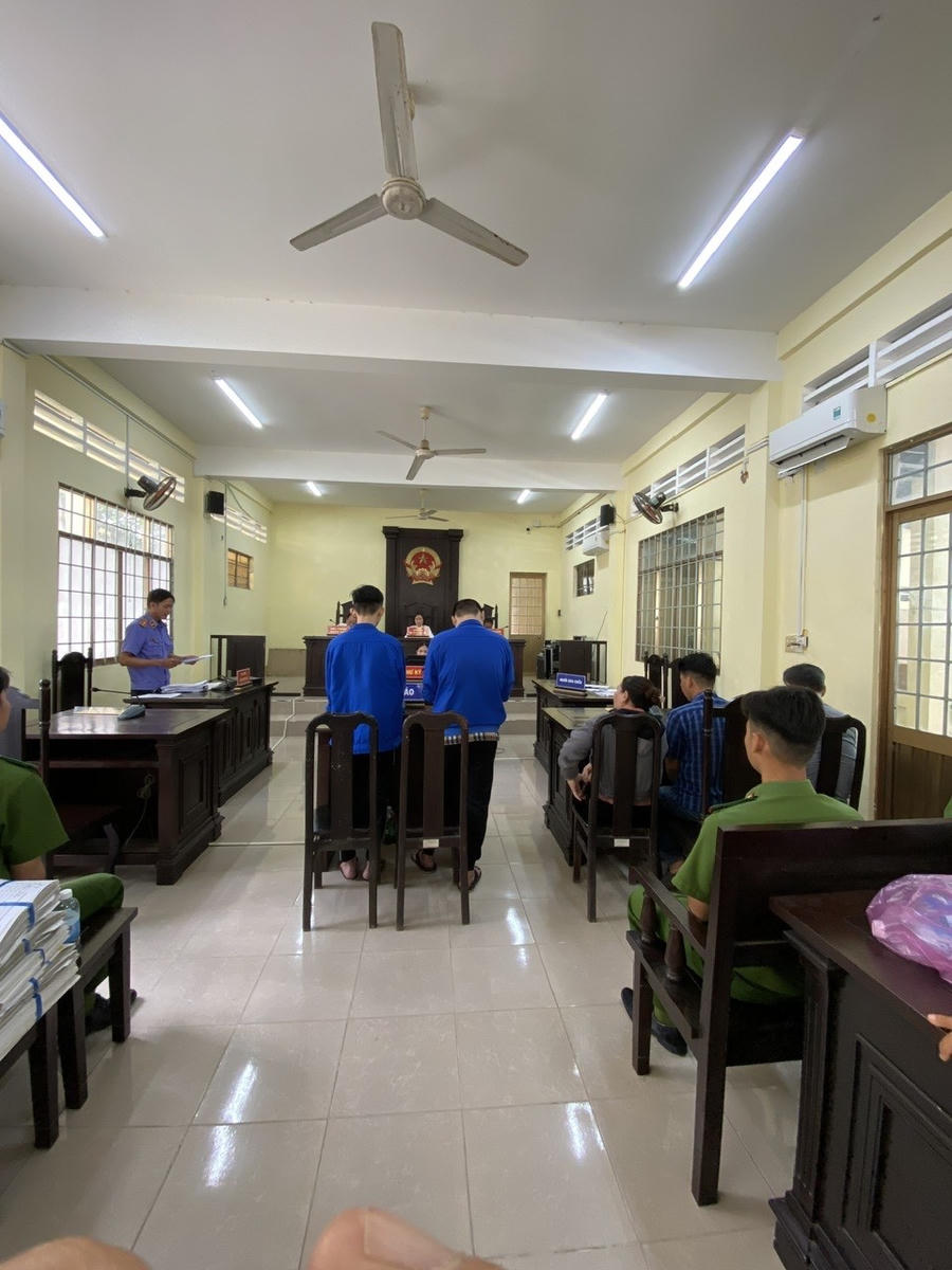 Hai bị cáo nghe Viện kiểm sát luận tội - Ảnh minh họa