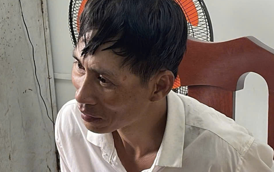 Đối tượng D bị bắt.