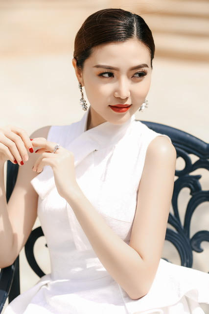 Hoa hậu Ngọc Duyên tinh khôi chấm thi Miss Tourism ở Vũng Tàu