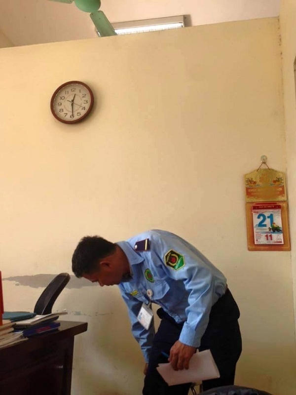 Nhân viên bảo vệ Trần Văn Đông tại cơ quan công an