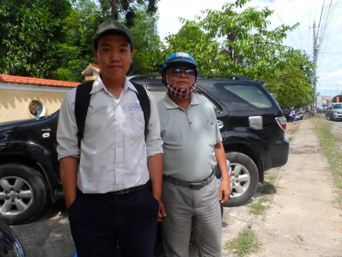 Em Phạm Hữu Pháp, trường THPT Lệ Thủy cho rằng đề thi vừa sức với những thí sinh chỉ thi tốt nghiệp THPT chứ không xét tuyển vào ĐH, CĐ như em.