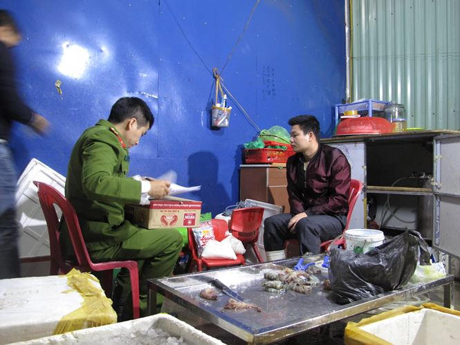 Các đối tượng khai nhận đã thực hiện hành vi này từ cuối năm 2018.