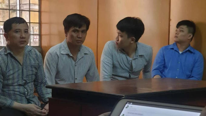 Anh211.