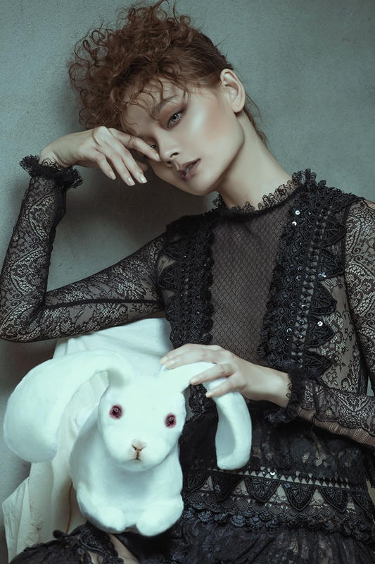 Vừa bị loại, Hoàng Oanh tung bộ hình “chất” khẳng định đẳng cấp “chị đại” Next Top Model