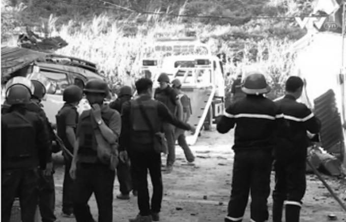 Hình ảnh bắt giữ các đối tượng tại bản Tà Dê.