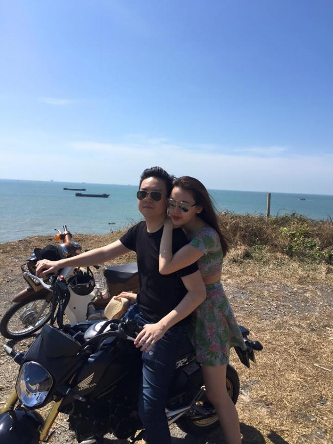 Lê Hiếu và bạn gái cũng có ngày Valentine vô cùng ngọt ngào bên nhau.