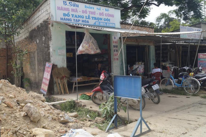 Mảnh đất gia đình bà Sửu ở lâu năm vẫn bị coi là “bất hợp pháp”.