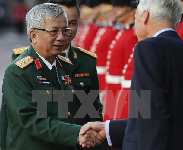 Đoàn Bộ Quốc phòng Việt Nam, do Thứ trưởng, Thượng tướng Nguyễn Chí Vịnh dẫn đầu, dự Hội nghị cấp Bộ trưởng Quốc phòng các nước tham gia lực lượng gìn giữ hòa bình của Liên hợp quốc tại London (Anh) ngày 8/9/2016. (Ảnh: Tư liệu TTXVN)