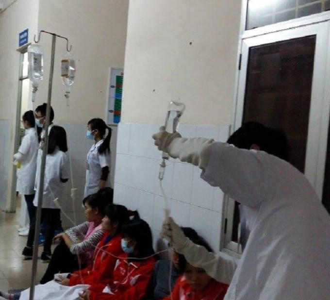 Bệnh viện Việt Tiệp đã phải huy động toàn bộ lực lượng y bác sĩ để sơ cứu các công nhân.