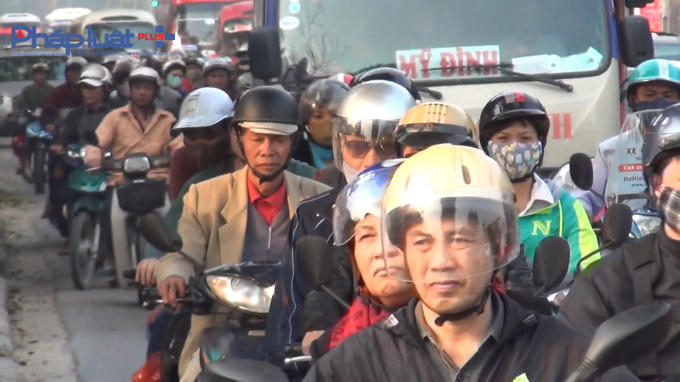 Hà Nội quyết hạn chế xe máy trong nội đô từ năm 2030.