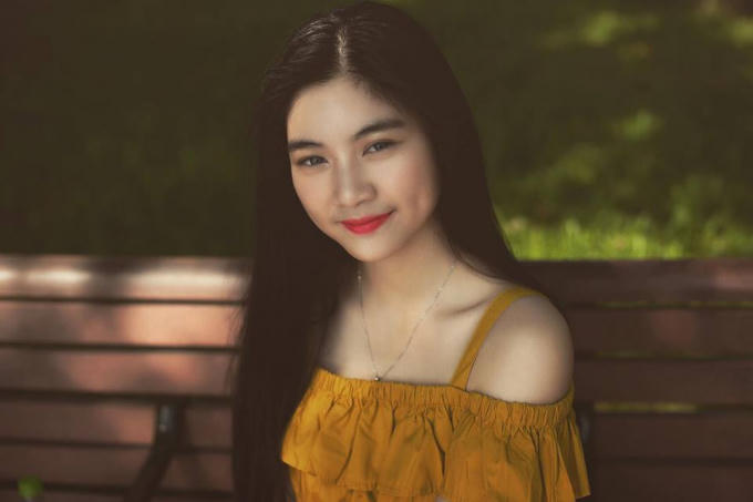 Má núm đồng tiền của Nam Phương.