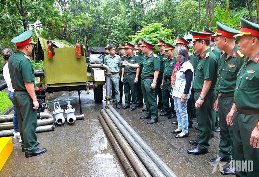 Đây là một trong những đoạn ống xăng dầu thuộc dòng chảy dài hơn 5.000km