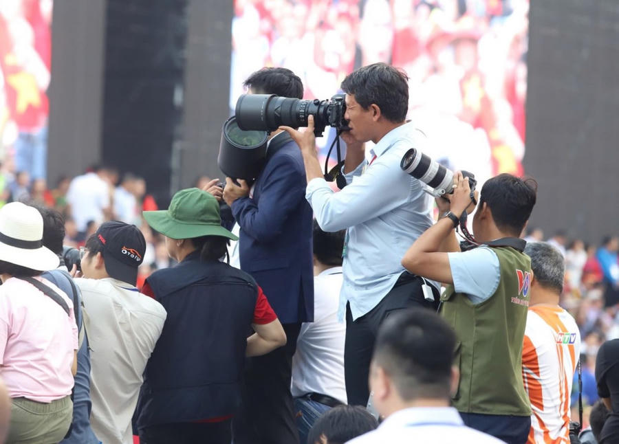 Ngày nay, người làm báo không chỉ làm nghề bằng tri thức mà còn bằng trái tim và lương tâm.