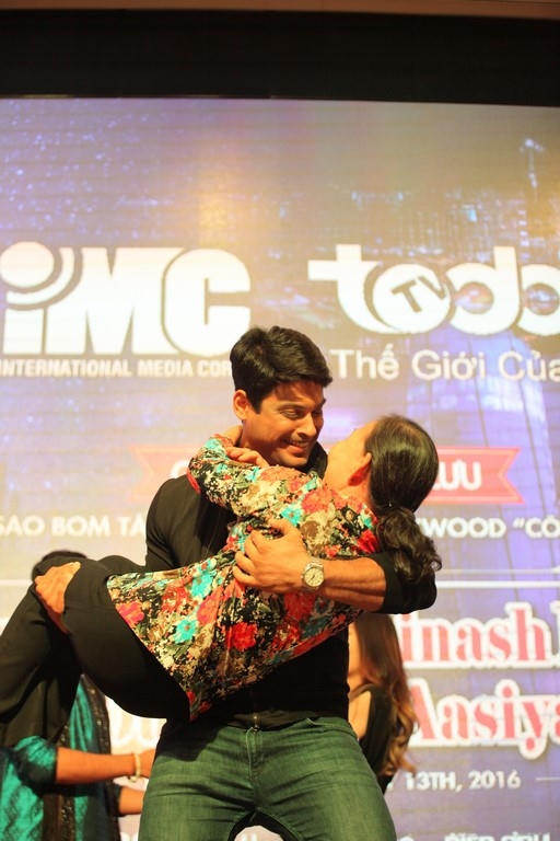 Ngỡ ngàng thanh tra Shiv