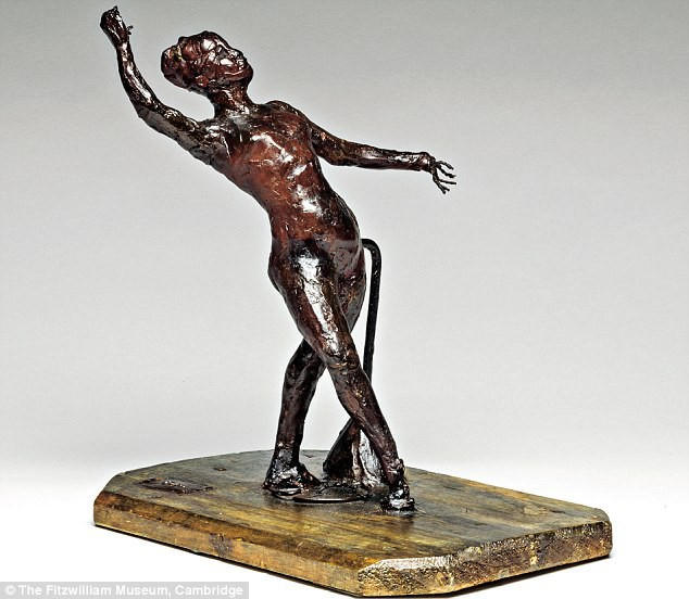 Bên cạnh sự nghiệp hội họa, Edgar Degas còn là một nghệ sĩ điêu khắc.