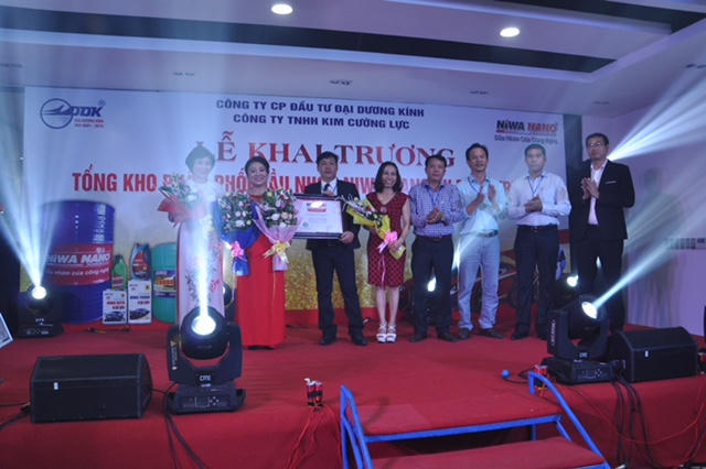 Khai trương Tổng kho ph&acirc;n phối dầu nhờn NIWA NANO khu vực miền Trung