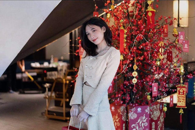 Đam mê của hot girl là làm diễn viên và người mẫu ảnh.