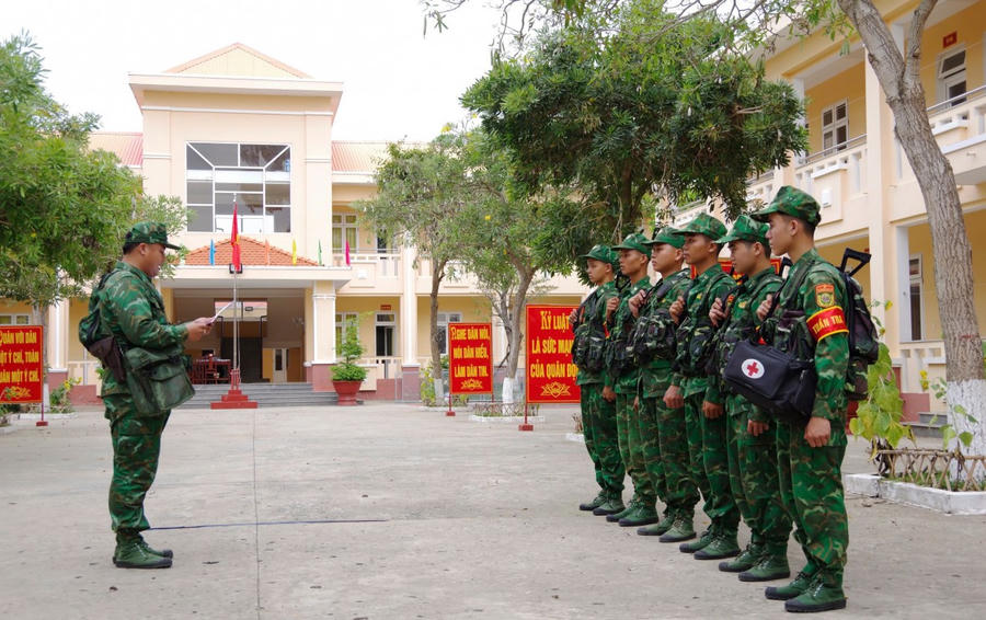 Kiểm tra nội dung tuần tra bảo vệ biên giới
