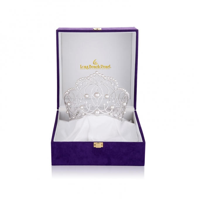 Cận cảnh vương miện Hoa Hậu Ho&agrave;n Vũ Việt Nam 2017 trị gi&aacute; 2,7 tỷ đồng