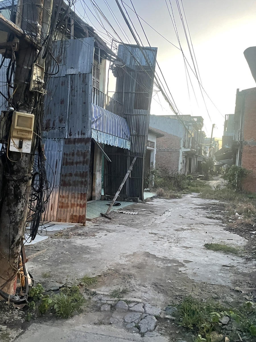 Khung cảnh hoang tàn hiện tại của khu chợ Cây Dương (huyện Phụng Hiệp, Hậu Giang).